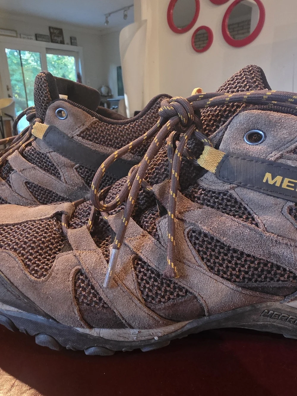 Men's Brown Hiking Shoes - MERRELL Style